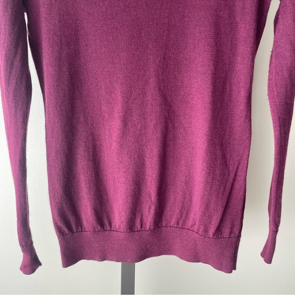 Lord & Taylor Extra Fine Merino Wool Crewneck Knit Sweater Maroon Purple Size XS - Picture 5 of 6